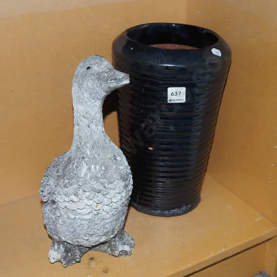 concrete duck garden ornament, black glazed planter H300