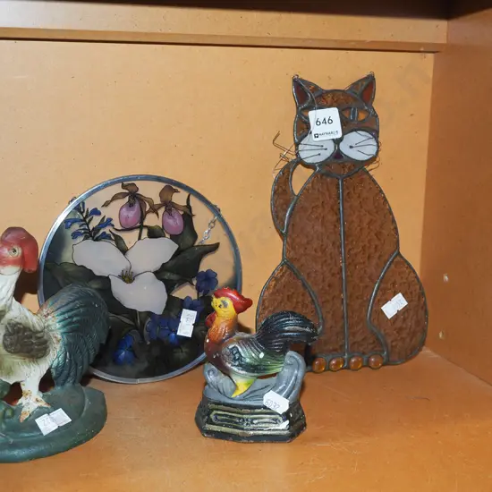 2x painted window displays, cast iron chicken themed door stops