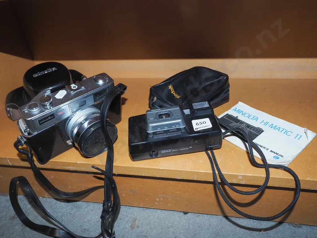 Minolta 35mm and Kodak 35mm cameras Image 1++