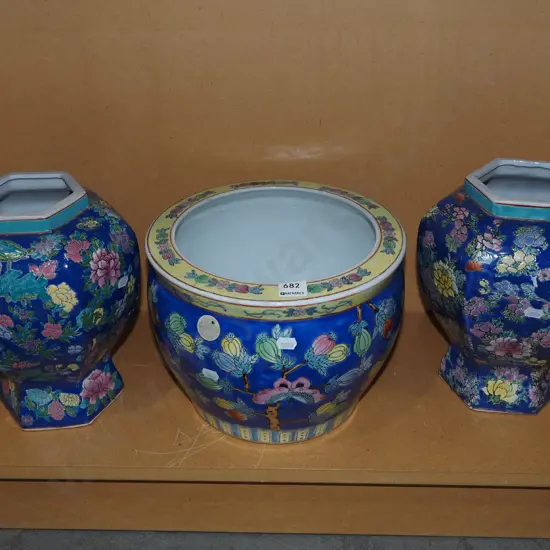 Asian jardiniere, 2x vases H250
