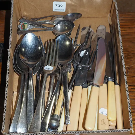 box of cutlery