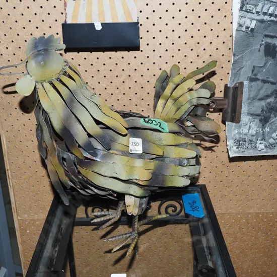 metal chicken H380