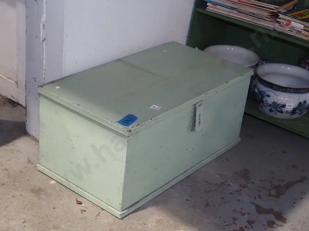 painted kauri lidded box H290 W650 D350 Image 1++
