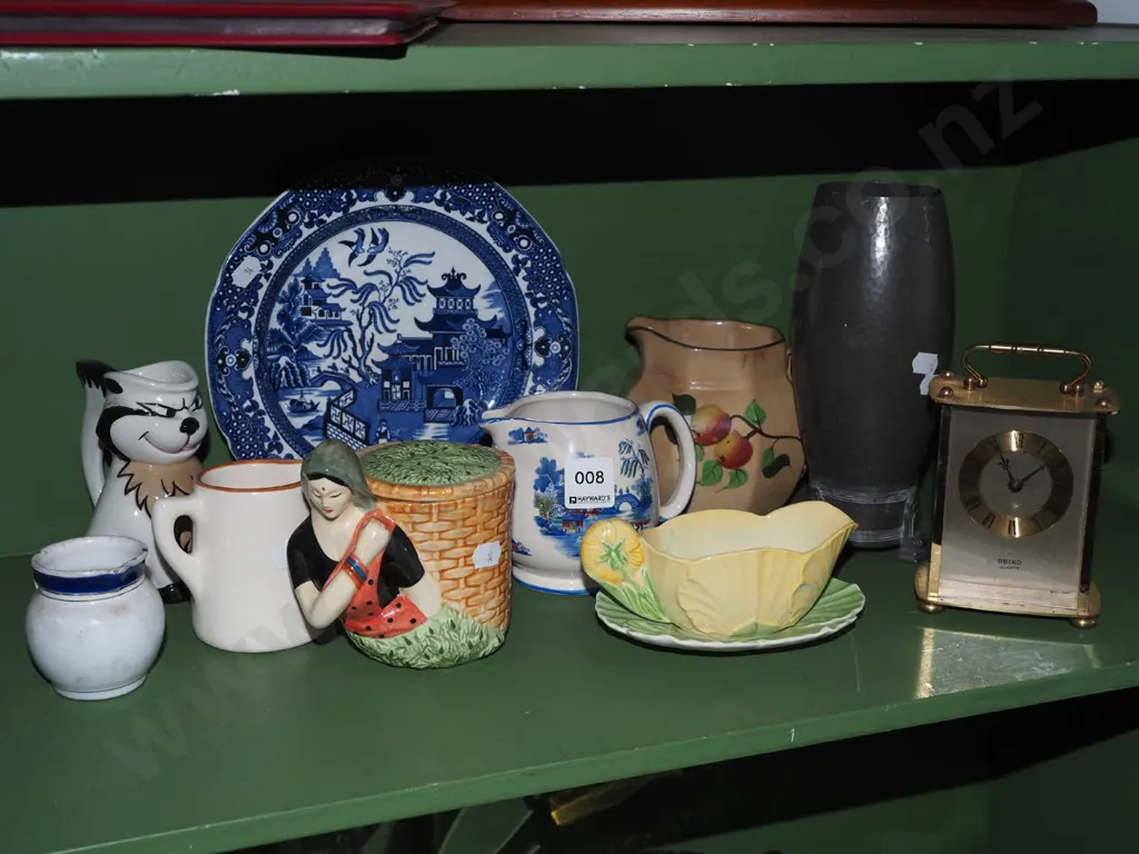 traveller's  clock, willow plate, vase etc Image 1++
