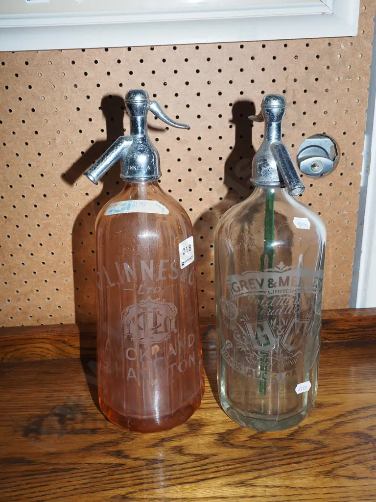 C.L.Innes and Co Auckland and Hamilton soda syphons Image 1++