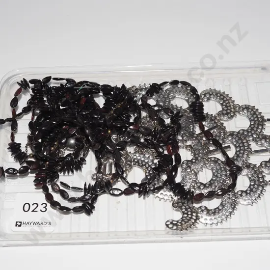 tray of costume jewellery