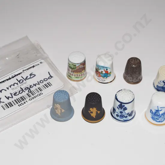 various thimbles, 2 are Wedgwood