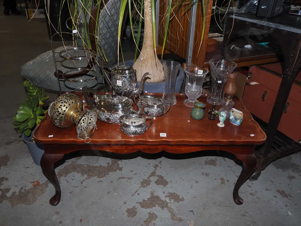 cab leg mahogany coffee table Image 1++