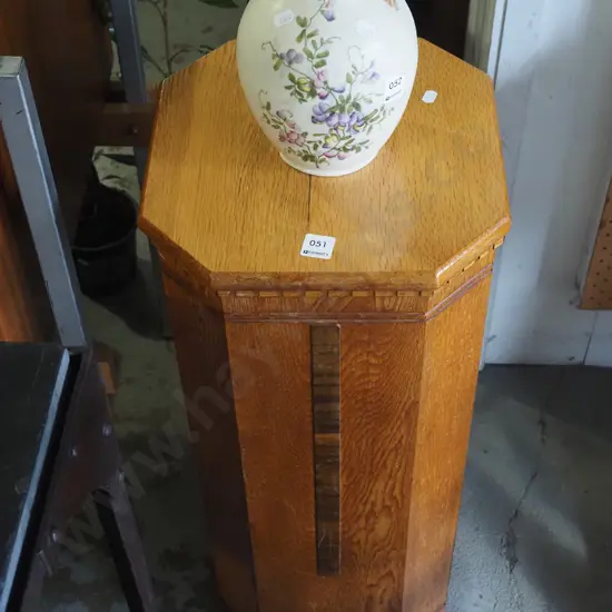 solid oak jardiniere stand H760