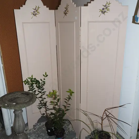 painted 3-fold wooden screen with applied olive branch decoration