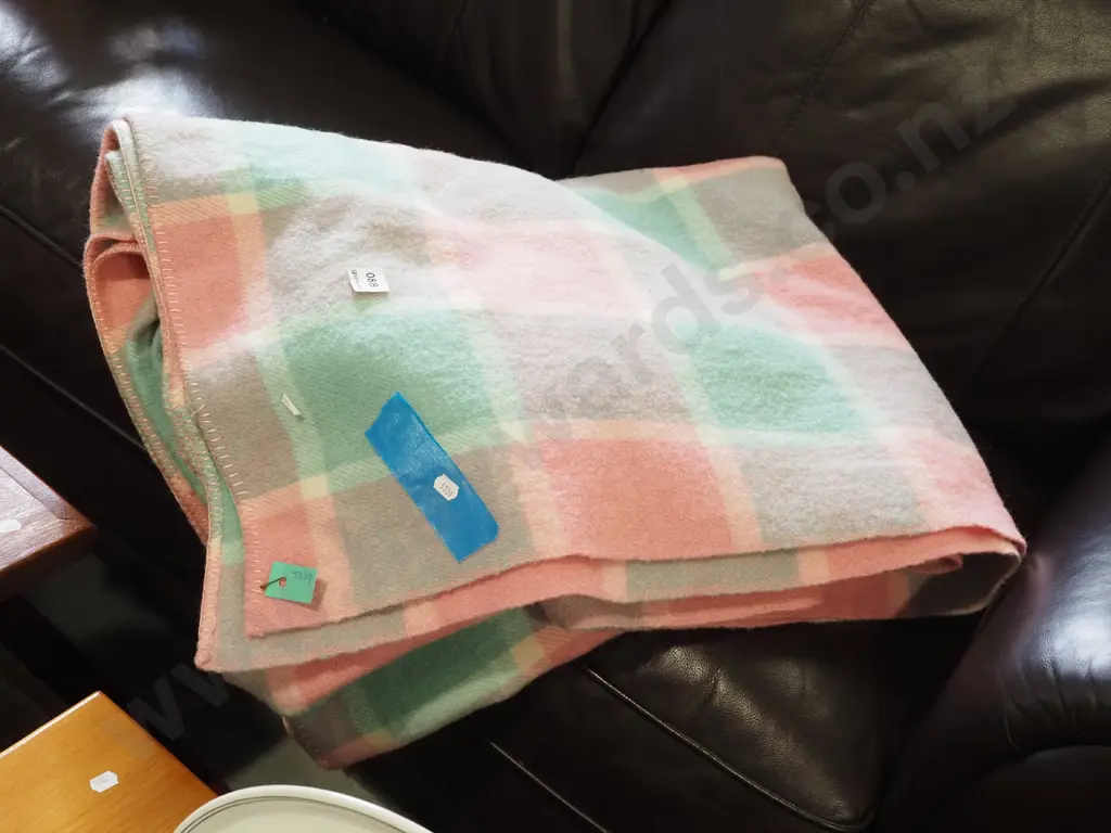 large checked woollen blanket Image 1++