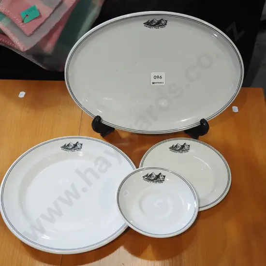 4x Dansey's Pass Hotel Burslem plates