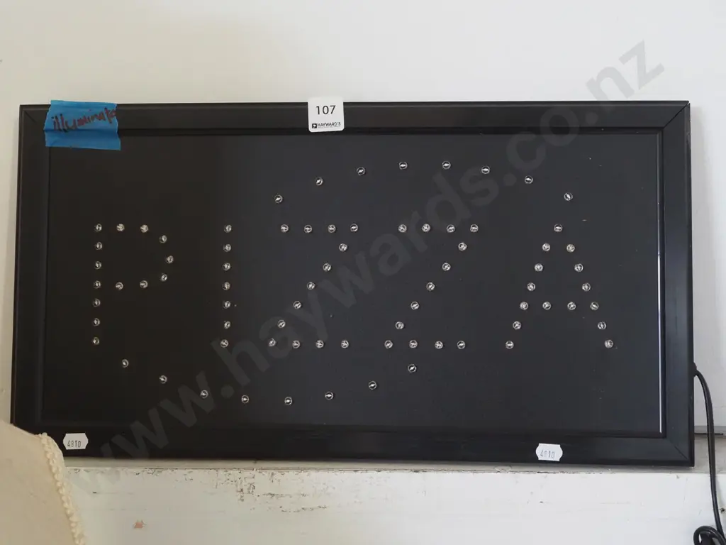 illuminated Pizza sign Image 1++