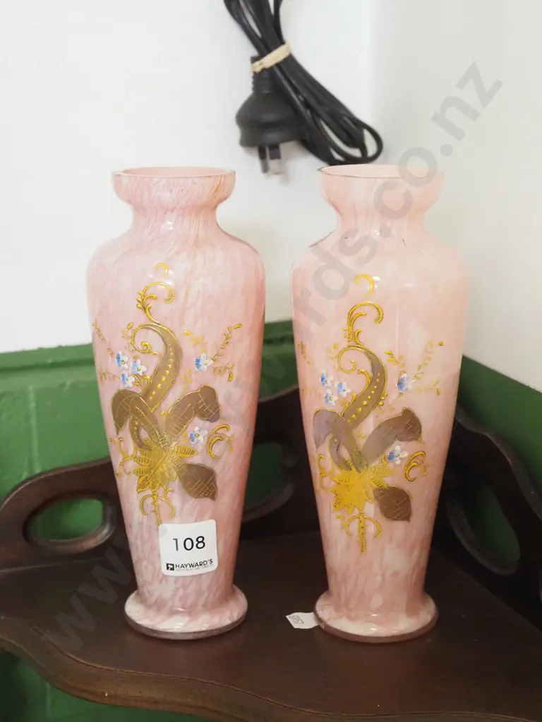 2x mottled glass hand decorated vases H25 Image 1++