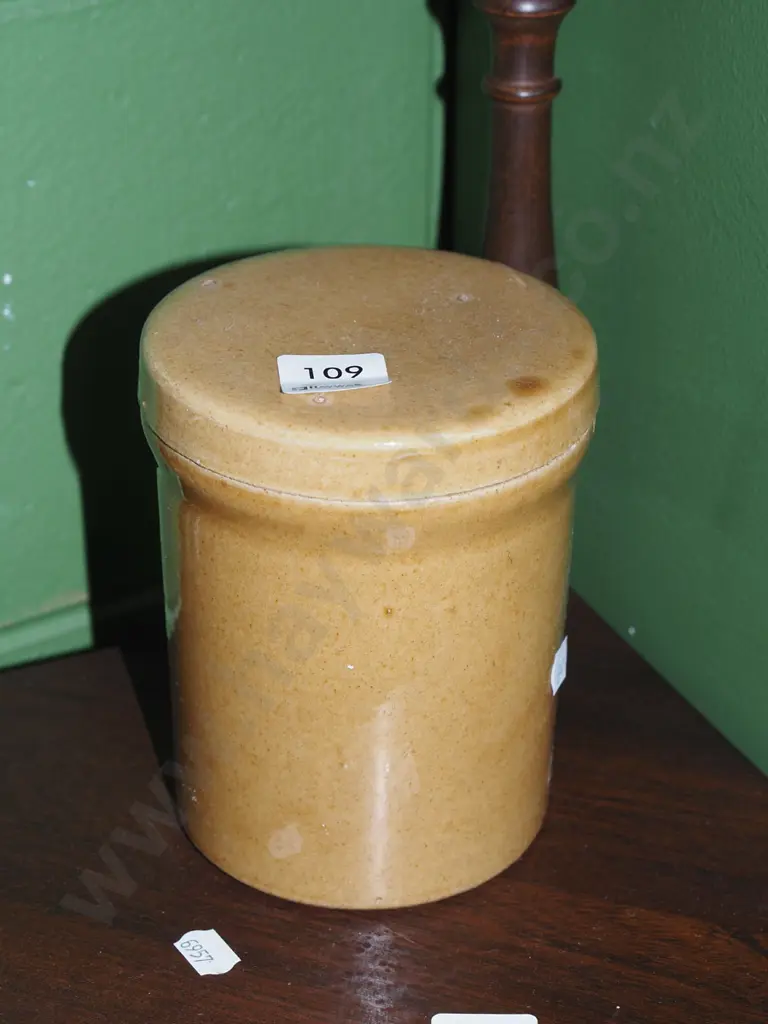 ceramic Timaru Potterries canister with lid H140 Image 1++