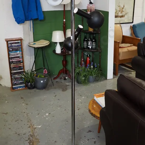 mid- century 3 bulb standard lamp - damage to shades and tarnishing H1700