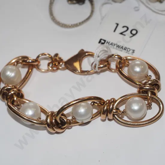 gold coloured real pearl bracelet