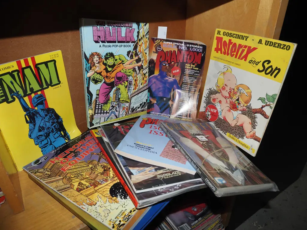 bay; various comic books & graphic novels Image 1++