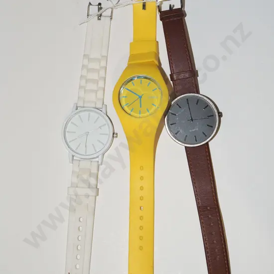 3x wristwatches