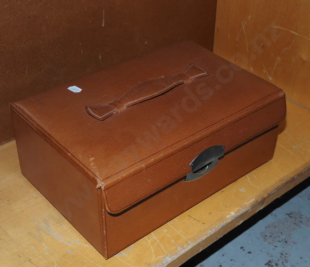 vintage mens toiletry travel case Image 1++
