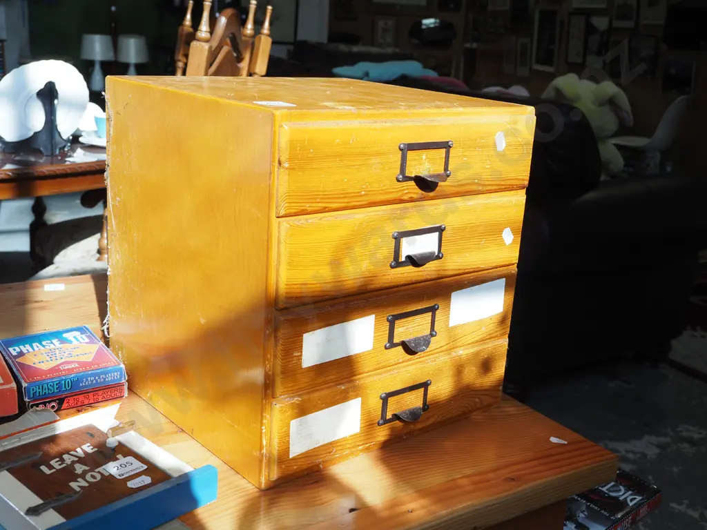 4 drawer specimen chest H310 W300 D280 Image 1++