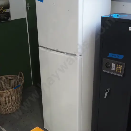 Westinghouse fridge/freezer H1630 W540 D570