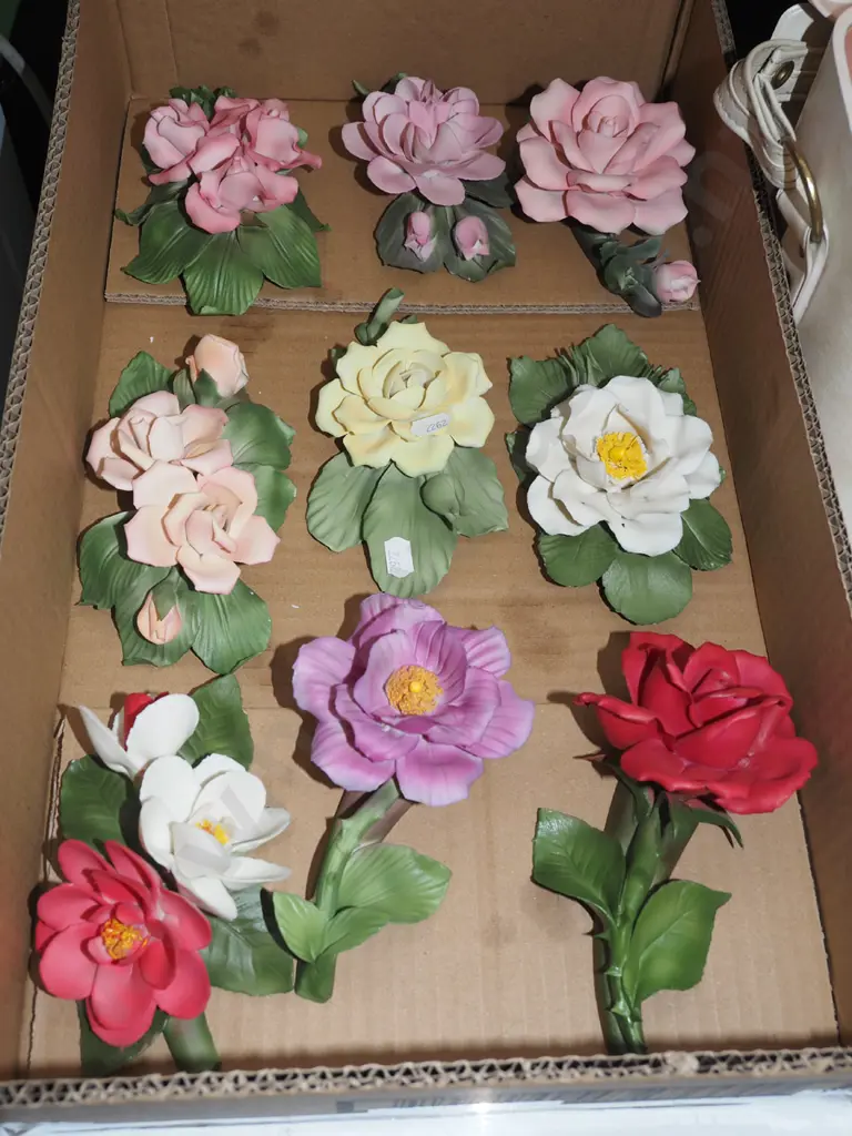 box; Franklin Mint made in  Italy ceramic roses Image 1++