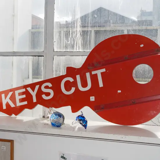 large key cut key shaped sign H122