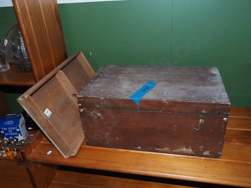 vintage wooden toy box and table top croquet Image 1++