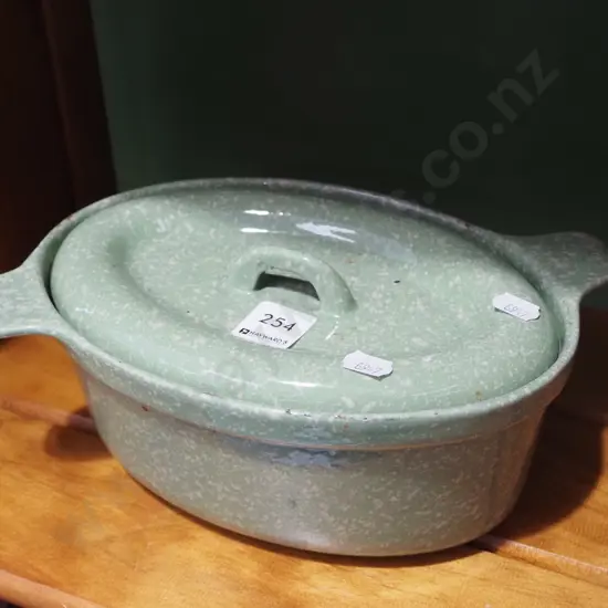 cast iron green casserole Diam230