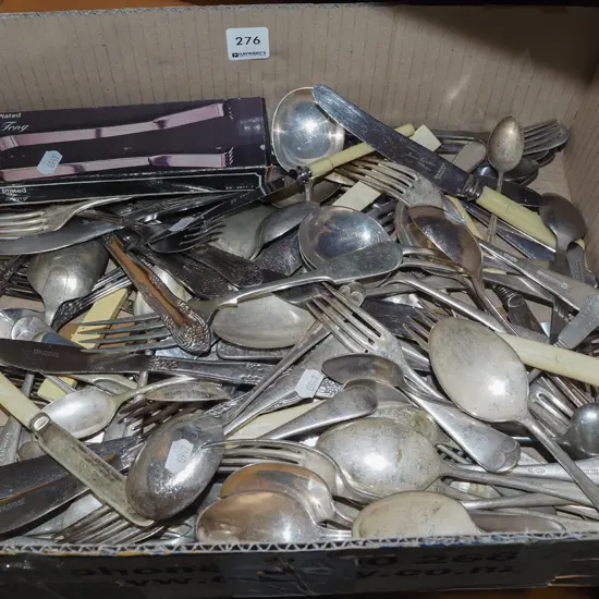 box of cutlery