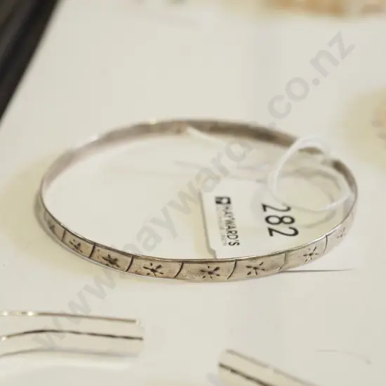 sterling silver bangle 6gm