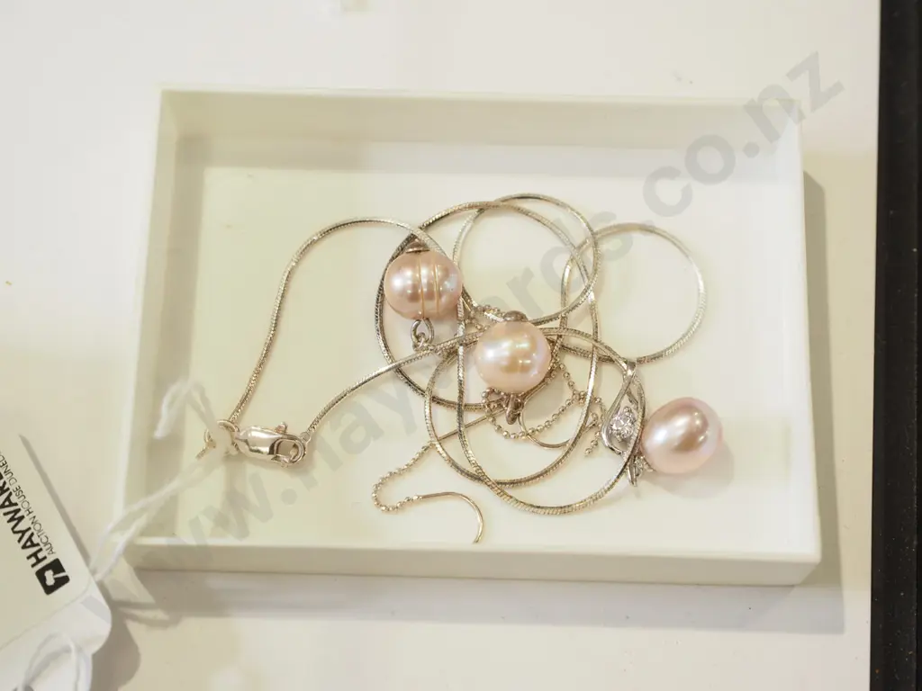 sterling pearl & cz pendant necklace & earrings 8gms Image 1++