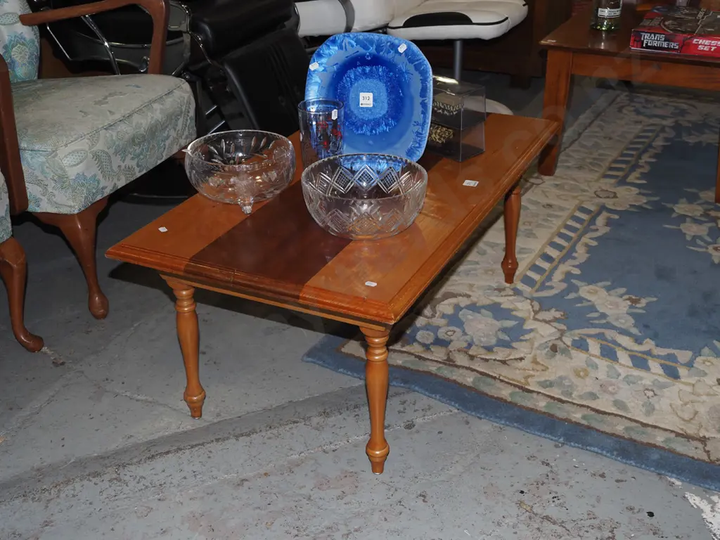 home made mixed timbers coffee table on turned legs H380 W900 D500 Image 1++