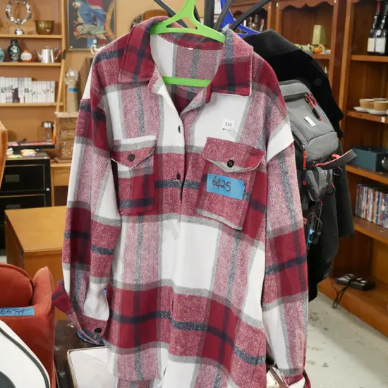 size L polyester & cotton checked shirt