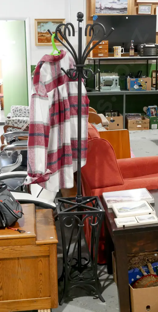 black metal coat rack/umbrella stand Image 1++