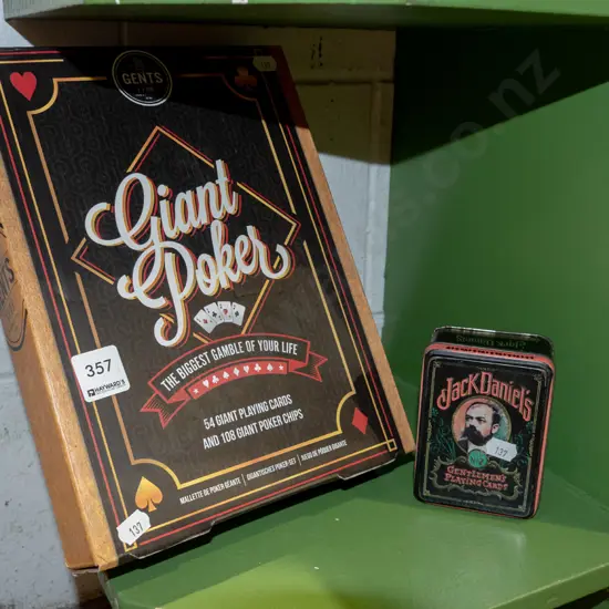 boxed poker kit, Jack Daniels playing cards