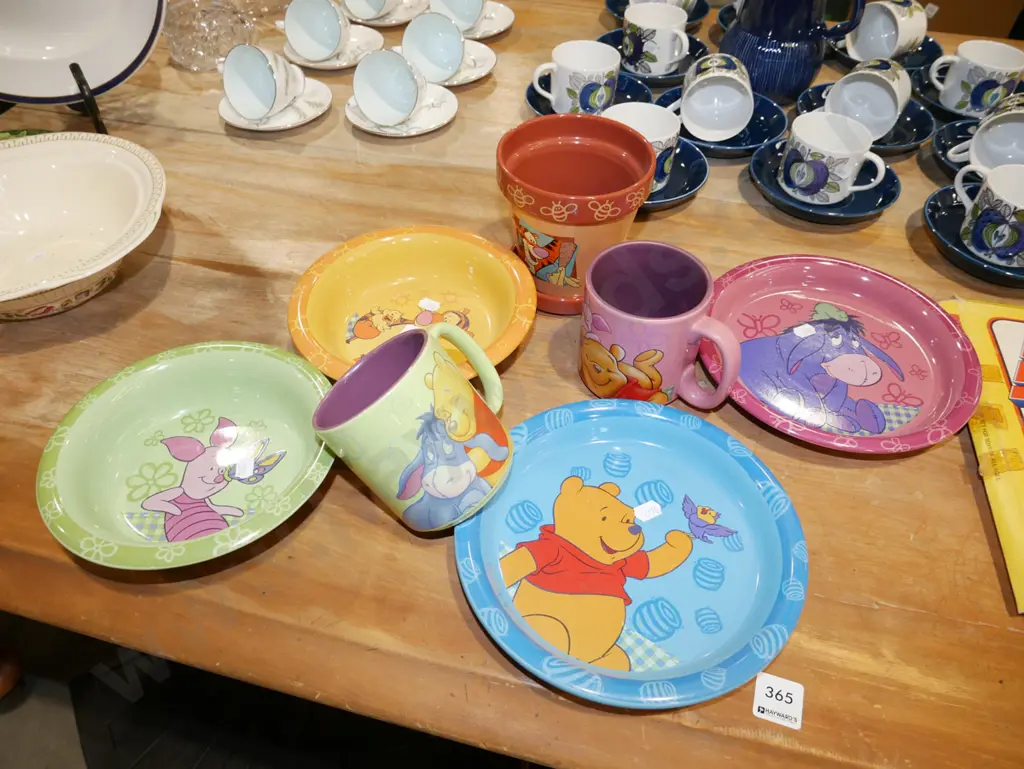 Winnie the Pooh plates bowls, terracotta planter Image 1++