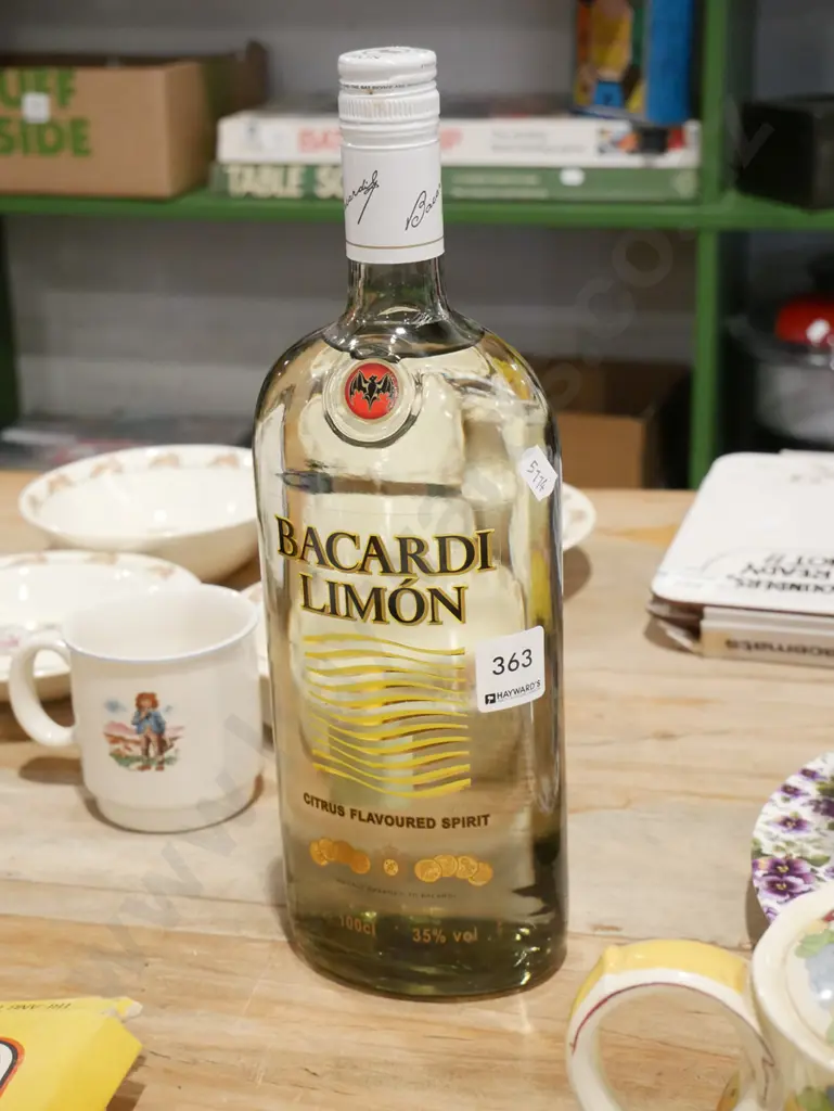 1L Bacardi Limon rum Image 1++