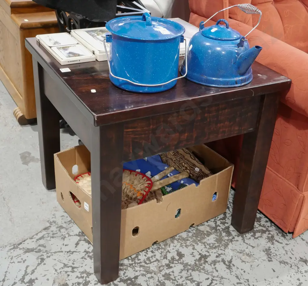 dark stained solid wood end table H570 W600 D600 Image 1++