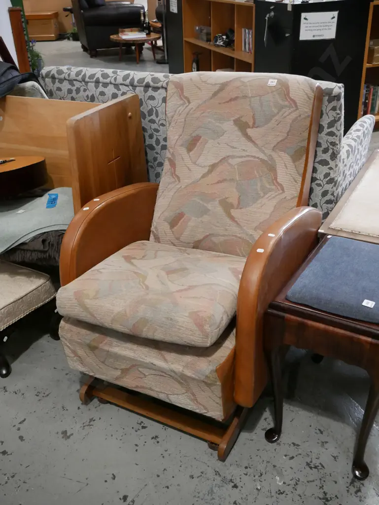 brown vinyl rocking chair Image 1++