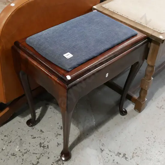 mahogany cab leg piano stool