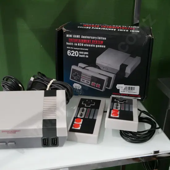 retro style mini video game system - damage to box