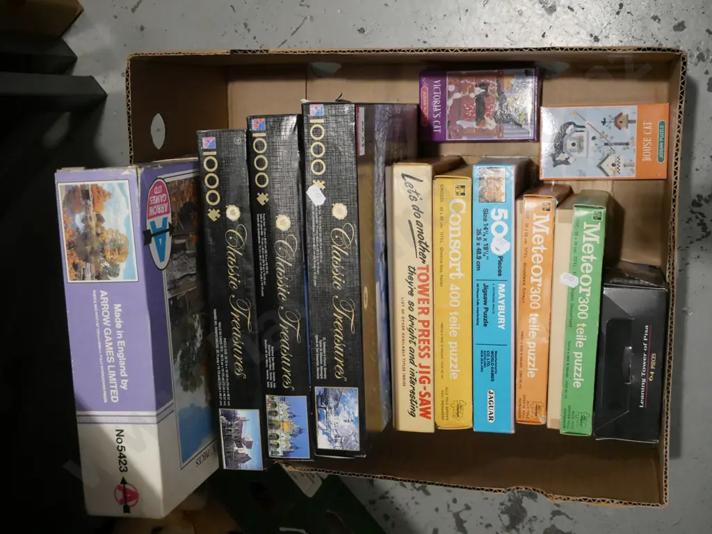 box of puzzles Image 1++