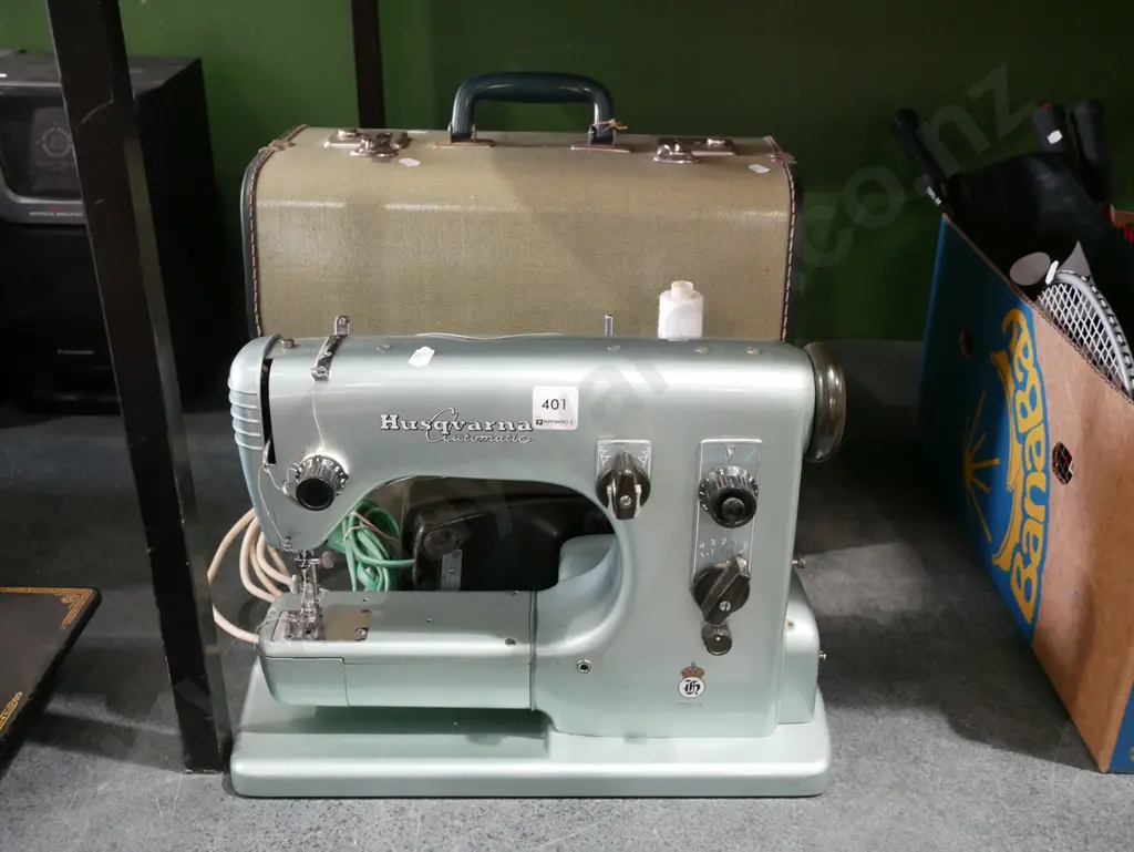 Husqvarna automatic sewing machine Image 1++