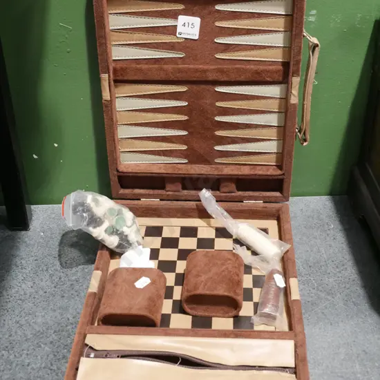 backgammon and chess travel set