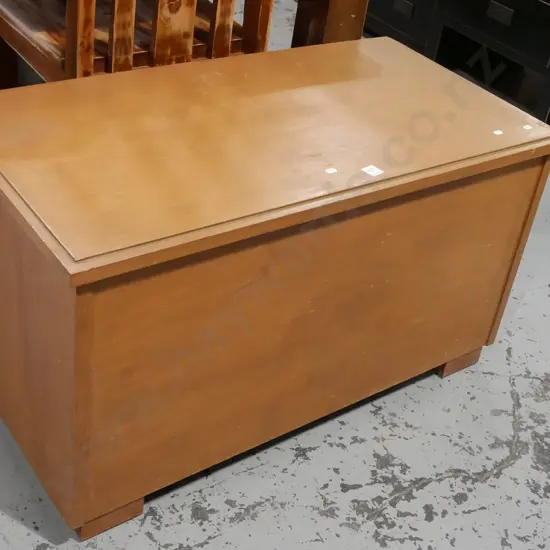 rimu blanket box H510 W920 D470