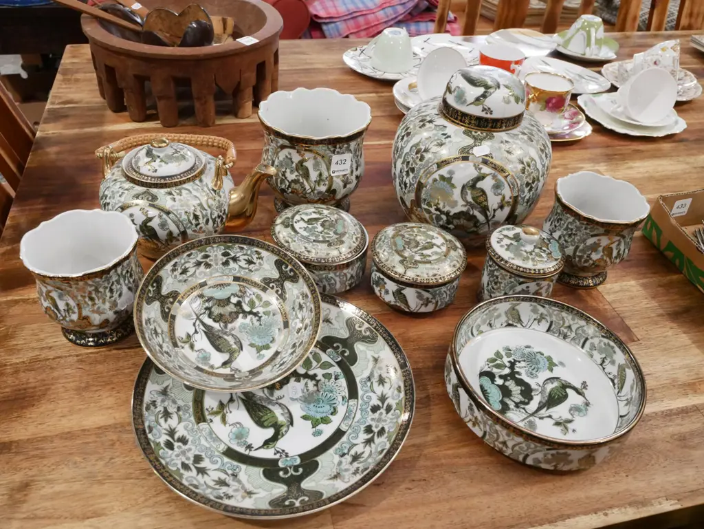 assorted Japanese vintage Saji decorativer items with exotic bird and green floral motifs Image 1++