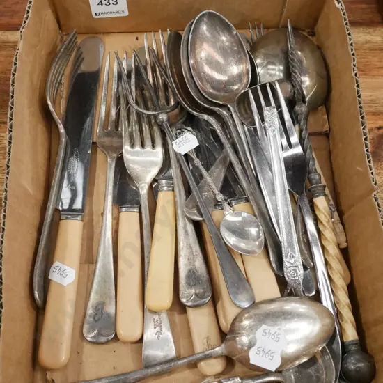 box of cutlery