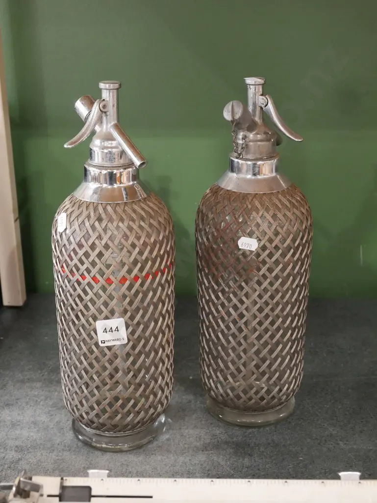 2x soda syphons Image 1++